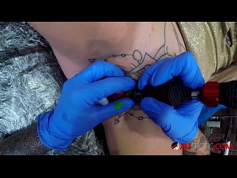 ❤️ Sully Savage oo aad u tattooed ayaa Kintirkeeda ku sawirtay tattoo ️  %so.91sexy.top ☑